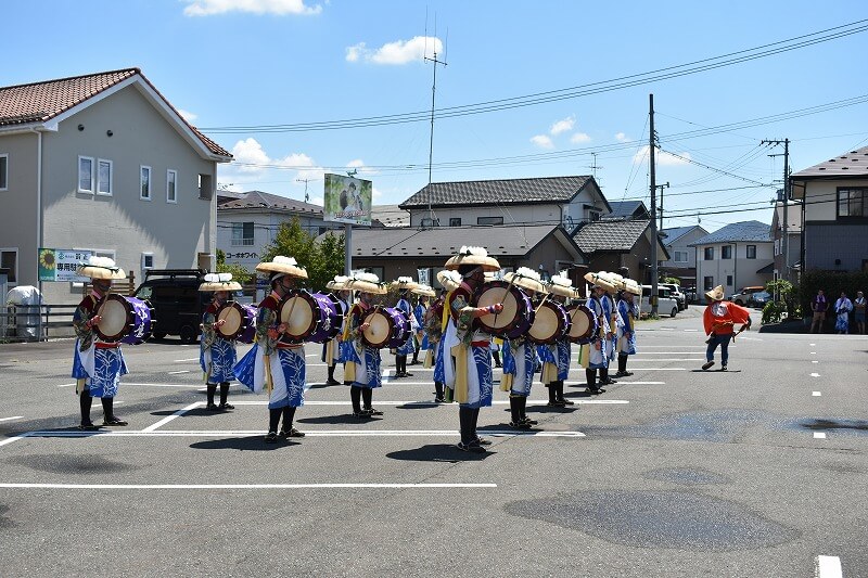 昼のさんさ披露